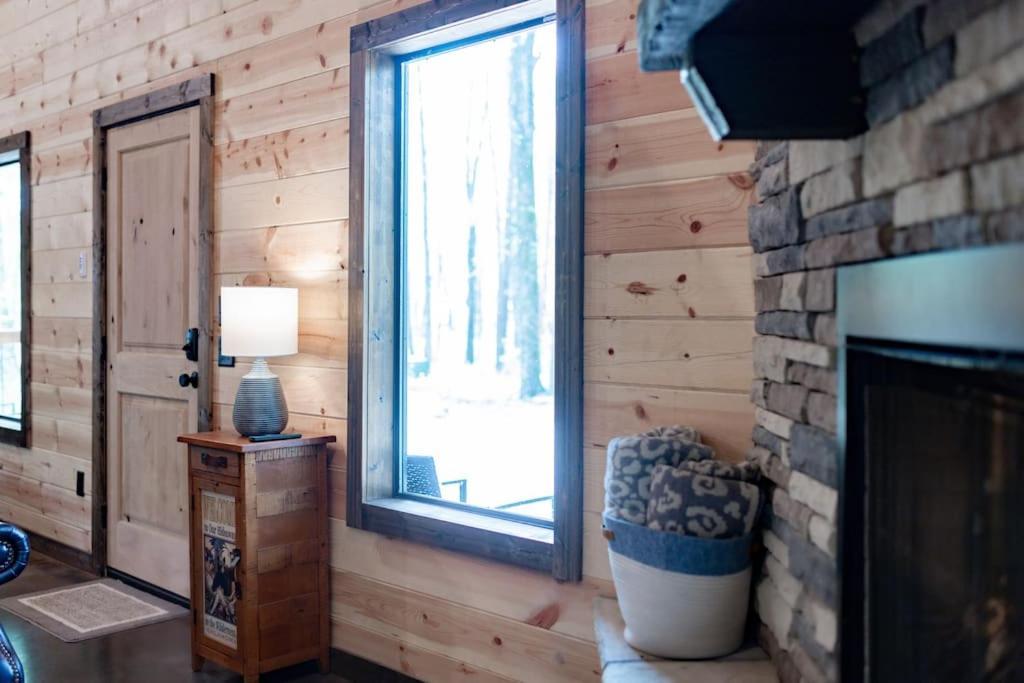 The Secluded Reset Button Cabin Broken Bow Exterior photo